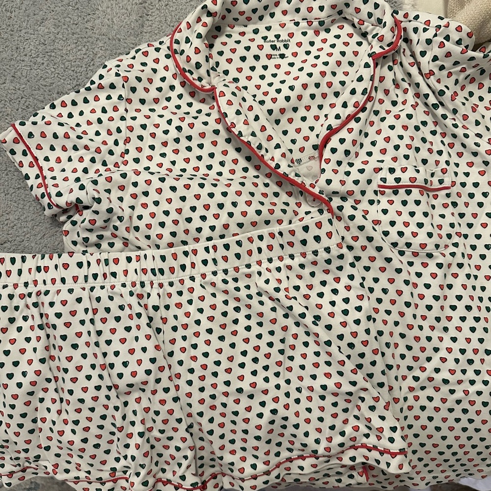 Roller Rabbit Pajama Set red green hearts